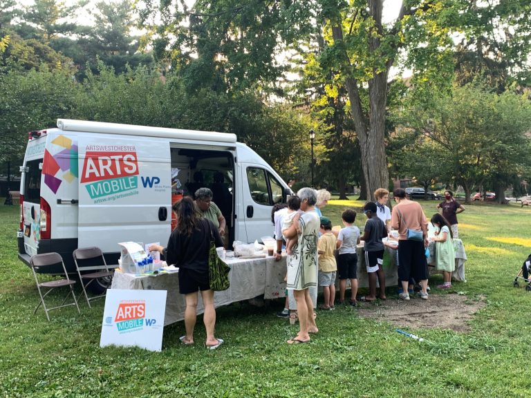 ArtsMobile’s Season Served 2,000 Participants