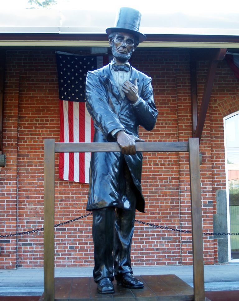 Must-See Public Art: Lincoln Was Here